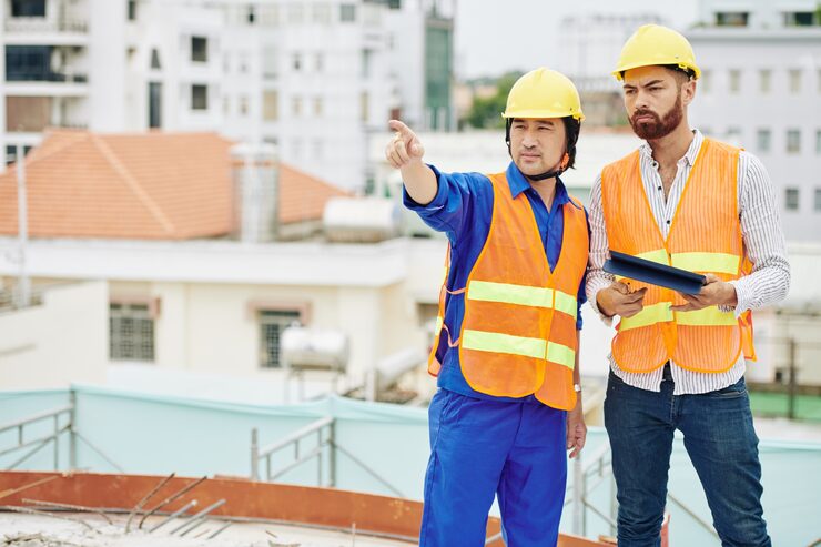 commercial construction contractor